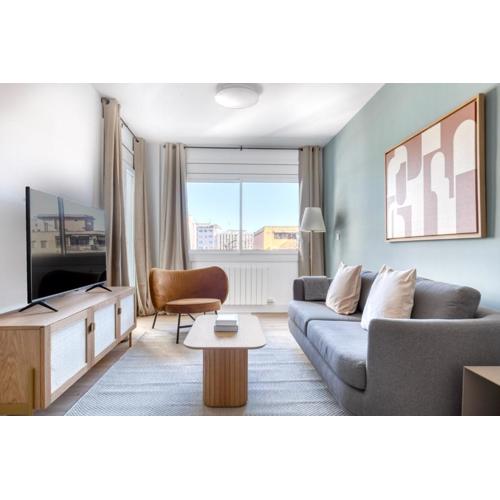 Vila Olimpica del Poblenou 3br w balcony BCN-70