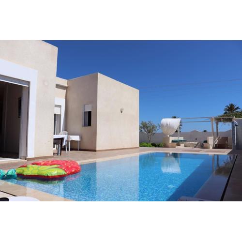 VILL LA REINE JERBA avec piscine