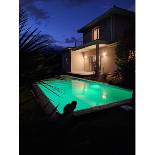 Villa 130 m2 dans domaine privé aux pierres roses