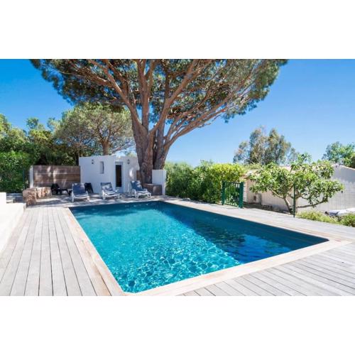 Villa 4 personnes U Pinu, piscine partagée, 6 kms de porto vecchio