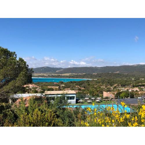 Villa 60m2 vue mer à Santa Giulia - Plage accessible à pied