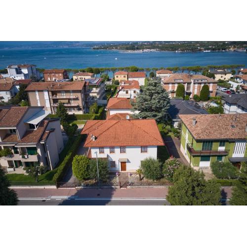 Villa 70