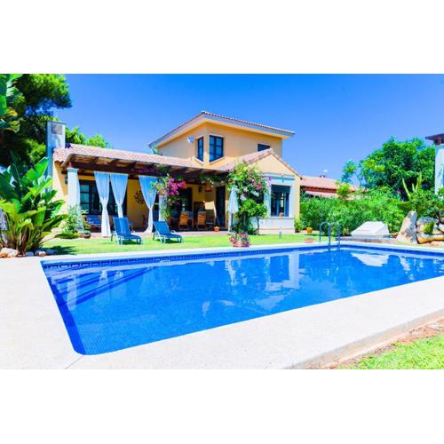Villa Abaesko by Rock Rentals