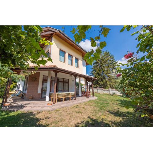 Villa ADORA
