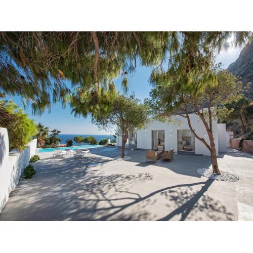 Villa Adrali