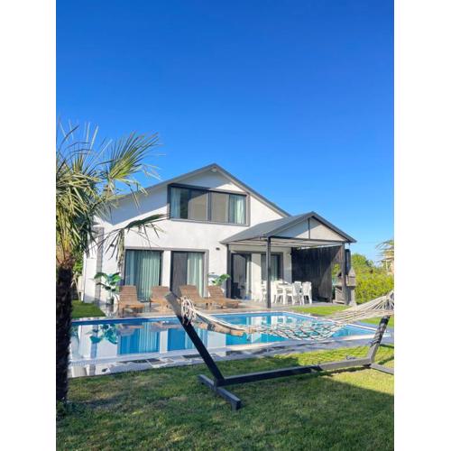 Villa akça