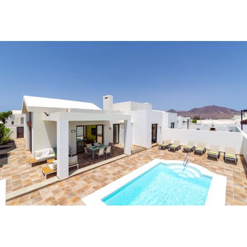 Villa Almudena by Villa Plus