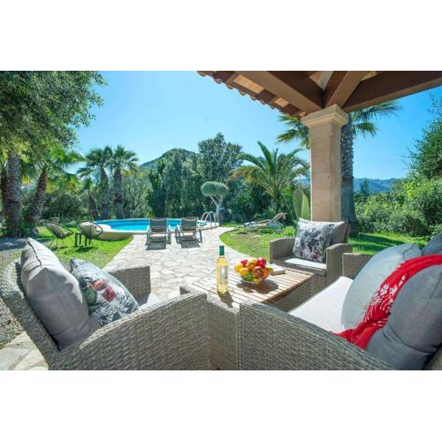 Villa Alzines by Vintage Travel