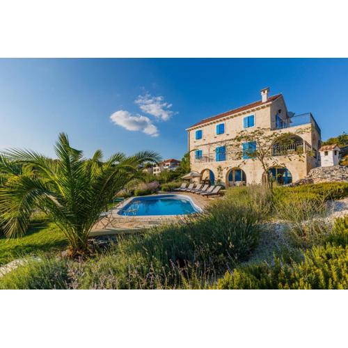 Villa Amarina