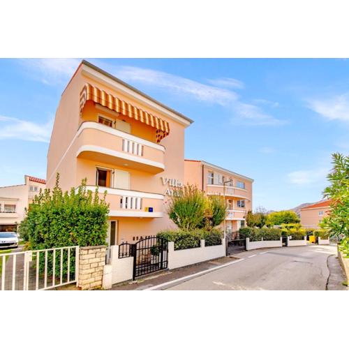 Villa Ana