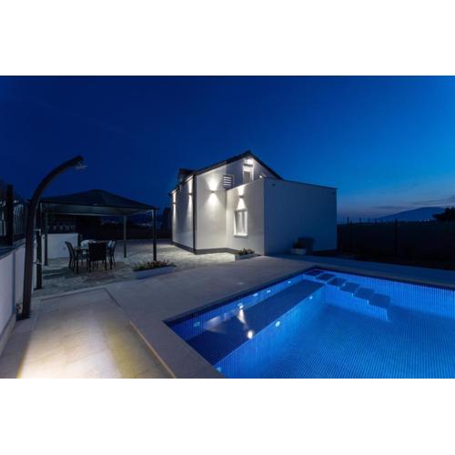 Villa Ana