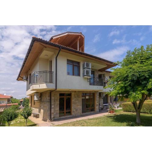 Villa and remote office \