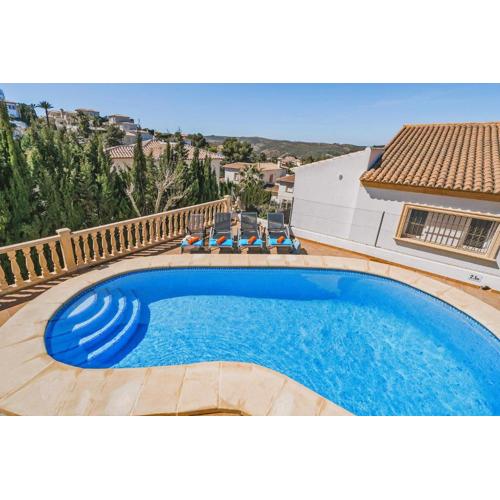 Villa Aneto by Villa Plus