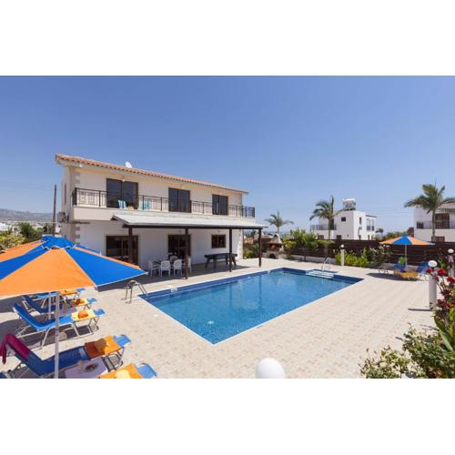 Villa Angela Coral by Villa Plus