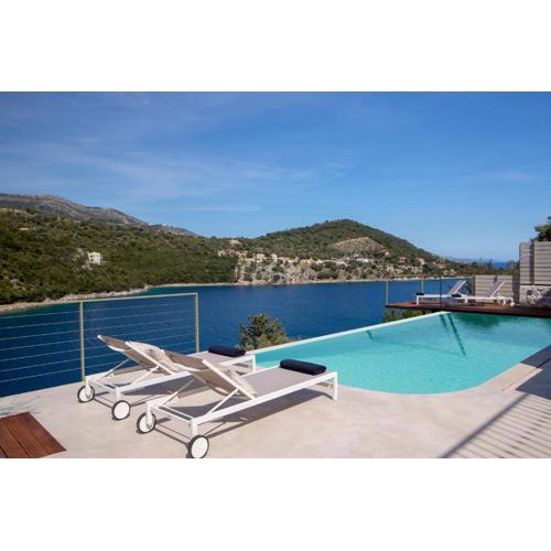 Villa Anthelia-Idyllic view and private access to the sea