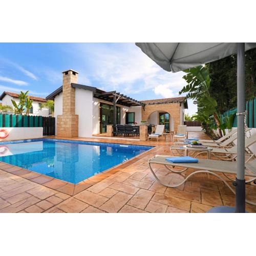 Villa Anthia - 2bed with Large Pool