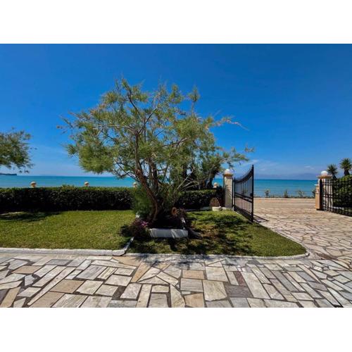 Villa Antonia- Acharavi beach