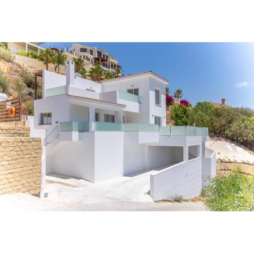 Villa Aqua Queen