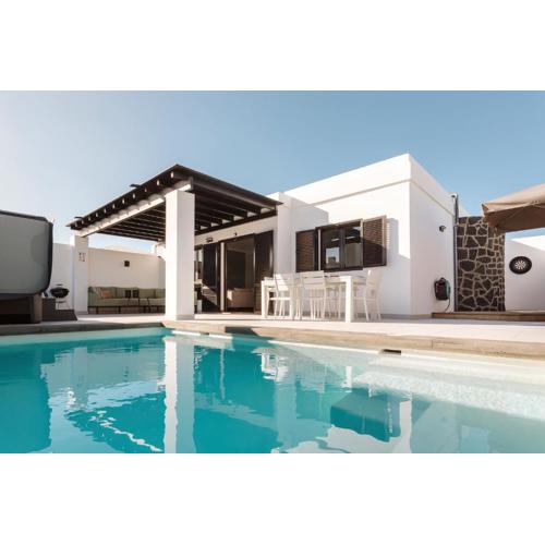 Villa Aridane, jacuzzi and heated pool