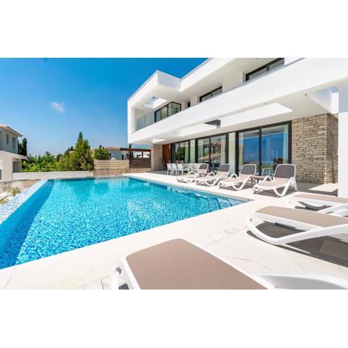 Villa Arsinoe by Ezoria Villas