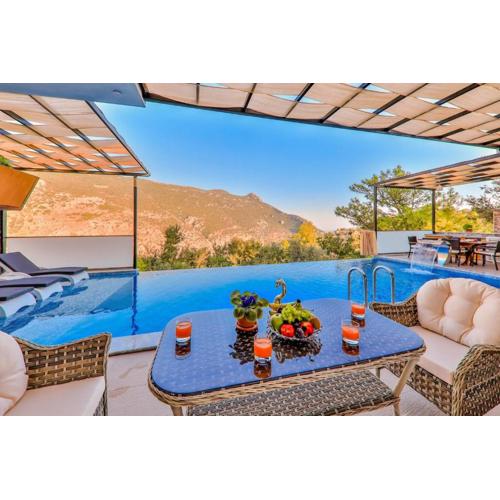 Villa Asal, villa with private pool and amazing mountain view