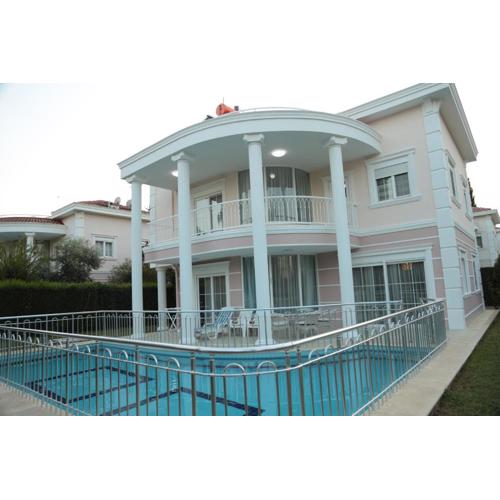 Villa Aslam, Belek Mahallesi 218 Sokak No 4C Tolerance Golf Sitesi C-1 Blok, Serik, Antalya
