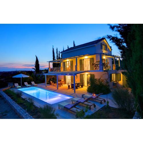 Villa Asterias Ideales Resort