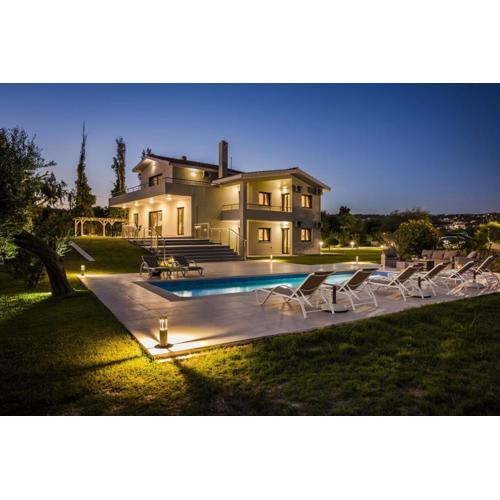 Villa Astoria Exclusive luxury villa in Svoronata with breathtaking views and private grounds