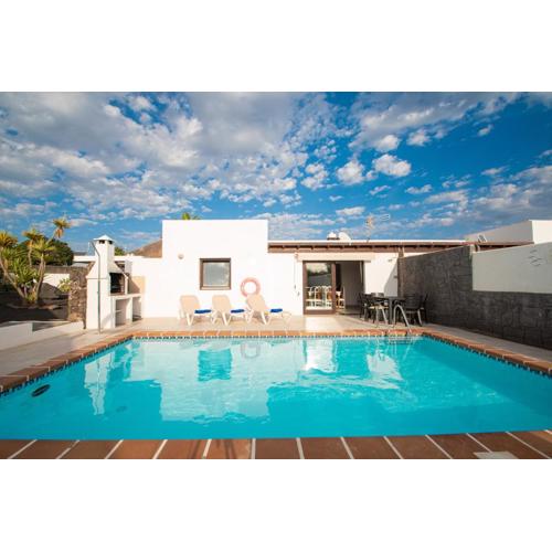 Villa Atardecer by Villalia