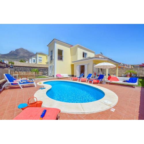 Villa Atenas by Villa Plus