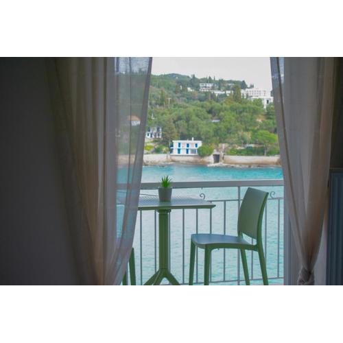 VILLA ATHINA