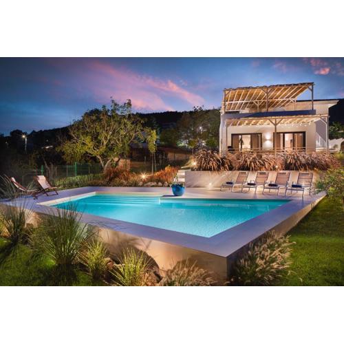 Villa Aura Boutique Escape with Heated Pool near Albena