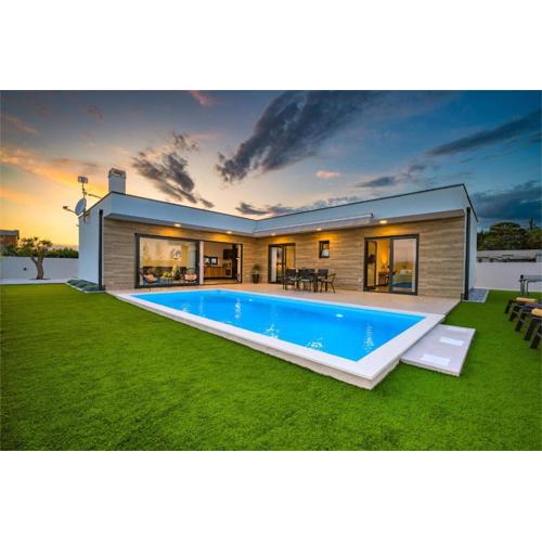 Villa Aura