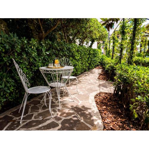 Villa Aurelia Suites and Apartments