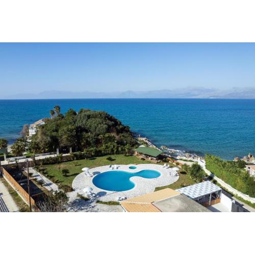 Villa Aurora Blue by PosarelliVillas