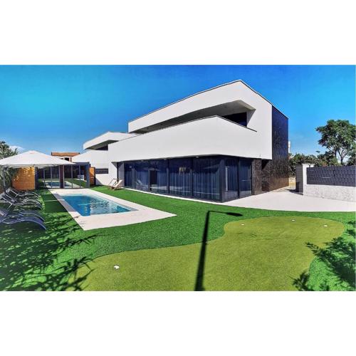 Villa Aurus