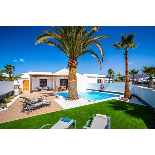 Villa Axular with Heated Private Pool