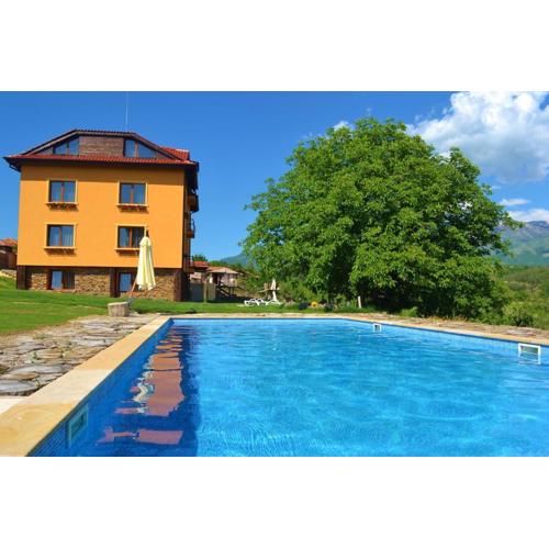 Villa Aya