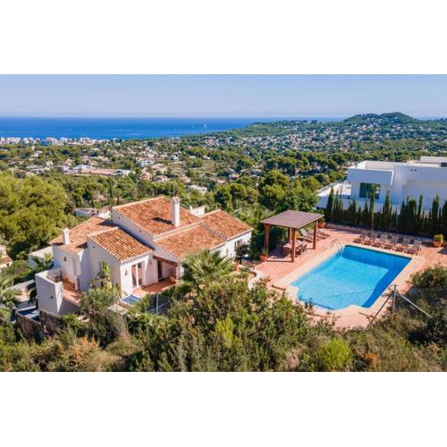 Villa Balconet by Villa Plus