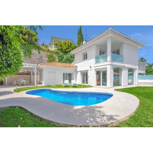 Villa Banus - Luxury 6 Bed
