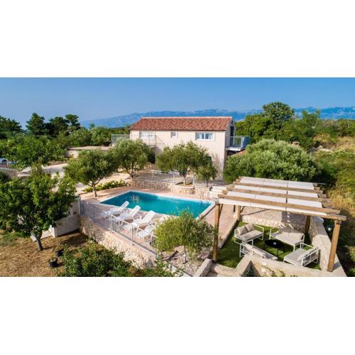 Villa Bevanda1