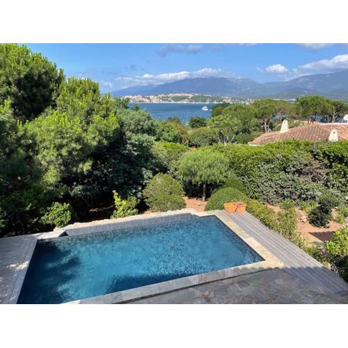 Villa Bianca - Vue imprenable Mer & Porto-Vecchio, Piscine chauffée à débordement, Accès privé plage