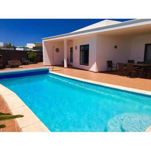 Villa Blackrock Villas Blancas