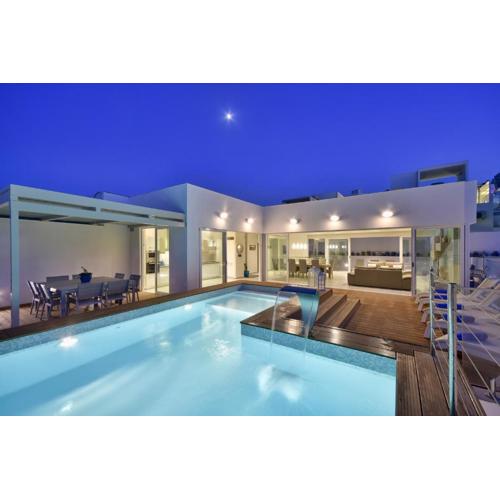 Villa Blu - Family Villa with Indoor heated Pool, Sauna and Games Room