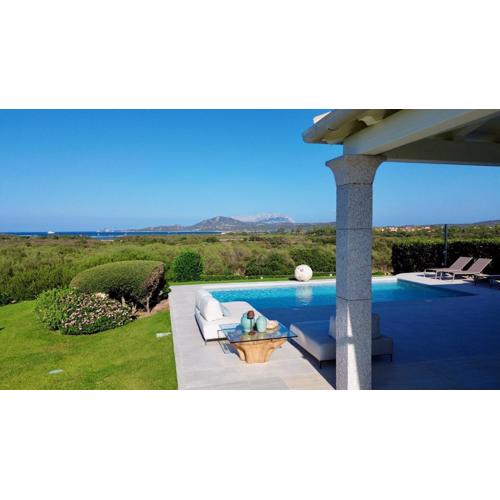 Villa Blue Sphere by Wonderful Italy