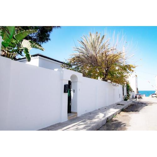 Villa bord de mer piscine chauffée et terrasse