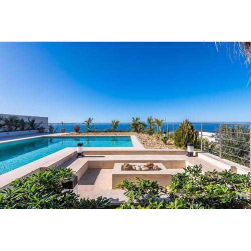Villa Borderline