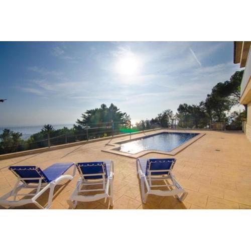 Villa Breeze