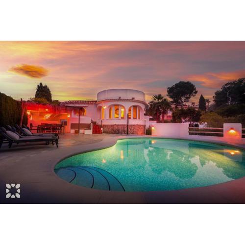 Villa Buena Vida by Abahana Villas