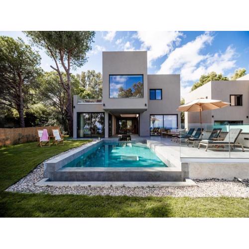 Villa by the sea with views in Vasilikos